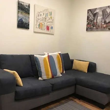 Unique Monsanto View 2 Bedrooms In Campolide * Lisboa