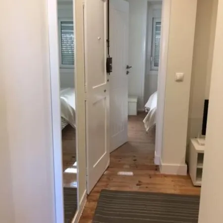 Unique Monsanto View 2 Bedrooms In Campolide Apartmán Lisboa