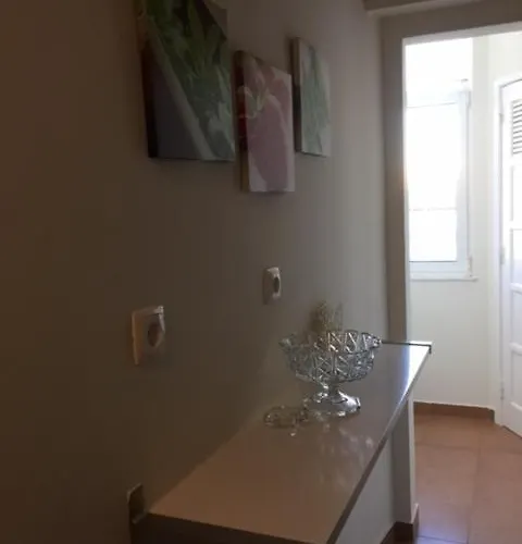 Unique Monsanto View 2 Bedrooms In Campolide شقة Lisboa