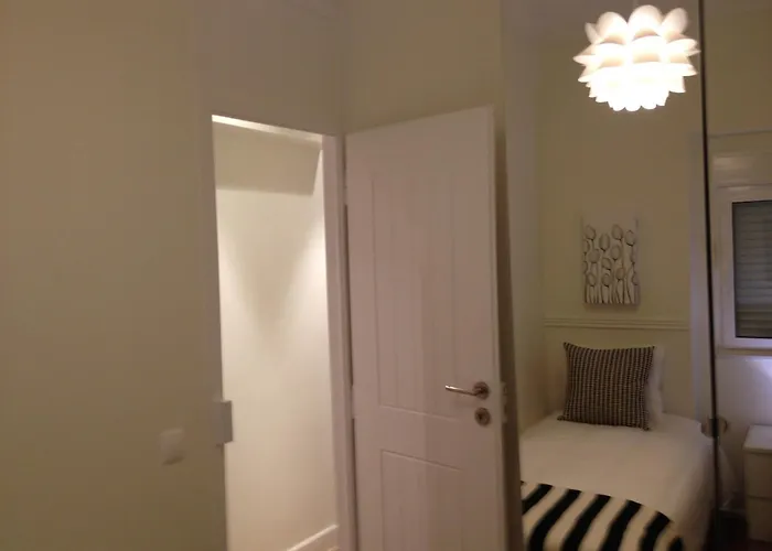 Unique Monsanto View 2 Bedrooms In Campolide شقة Lisboa