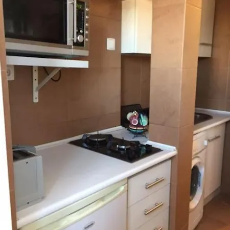 Unique Monsanto View 2 Bedrooms In Campolide Lisboa