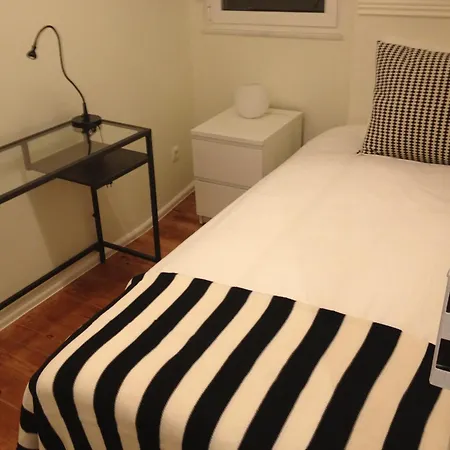 Unique Monsanto View 2 Bedrooms In Campolide Lisboa