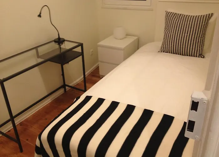 Unique Monsanto View 2 Bedrooms In Campolide Lisboa